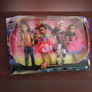 Disney Descendants Neon Lights Doll Set